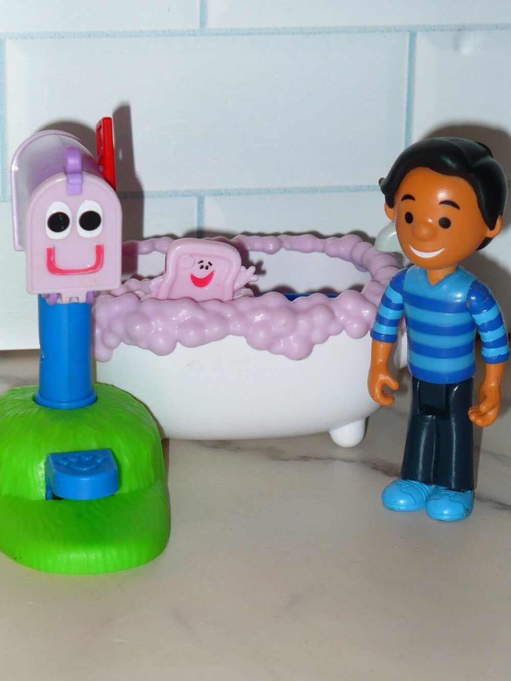 Spin Master Blue's Clues & You Josh Mailbox Slippery Soap Toy Accessories Lot